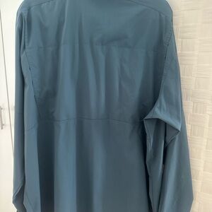 Columbia Omni-shade long-sleeved shirt